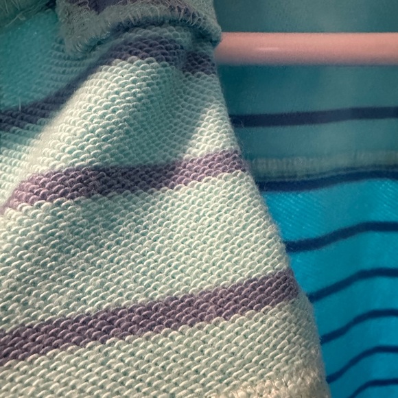 Vineyard vines, NWT supershep ombré stripe sweatshirt, size XL - Picture 8 of 10